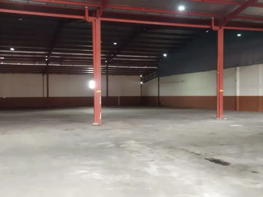 DISEWAKAN GUDANG CEPAT LOGISTIK 2.400 M² – CIMANGGIS, DEPOK
