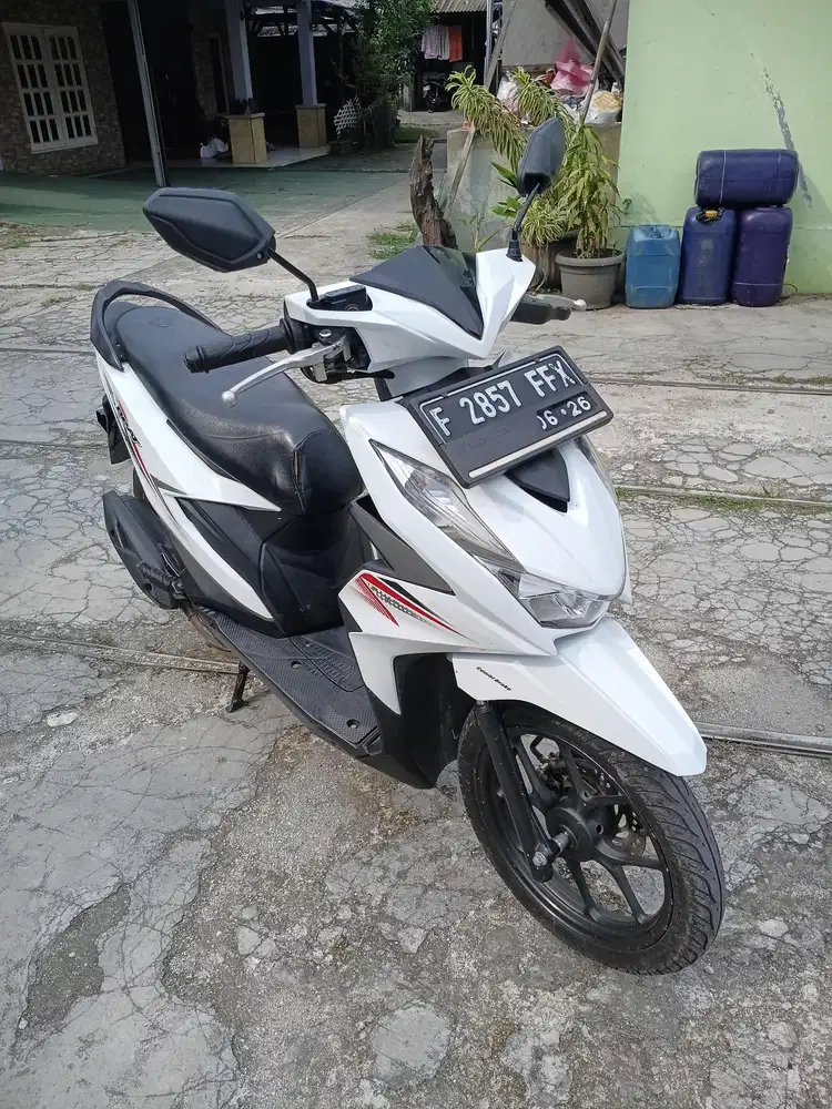 honda Beat like new 110cc surat bergaransi