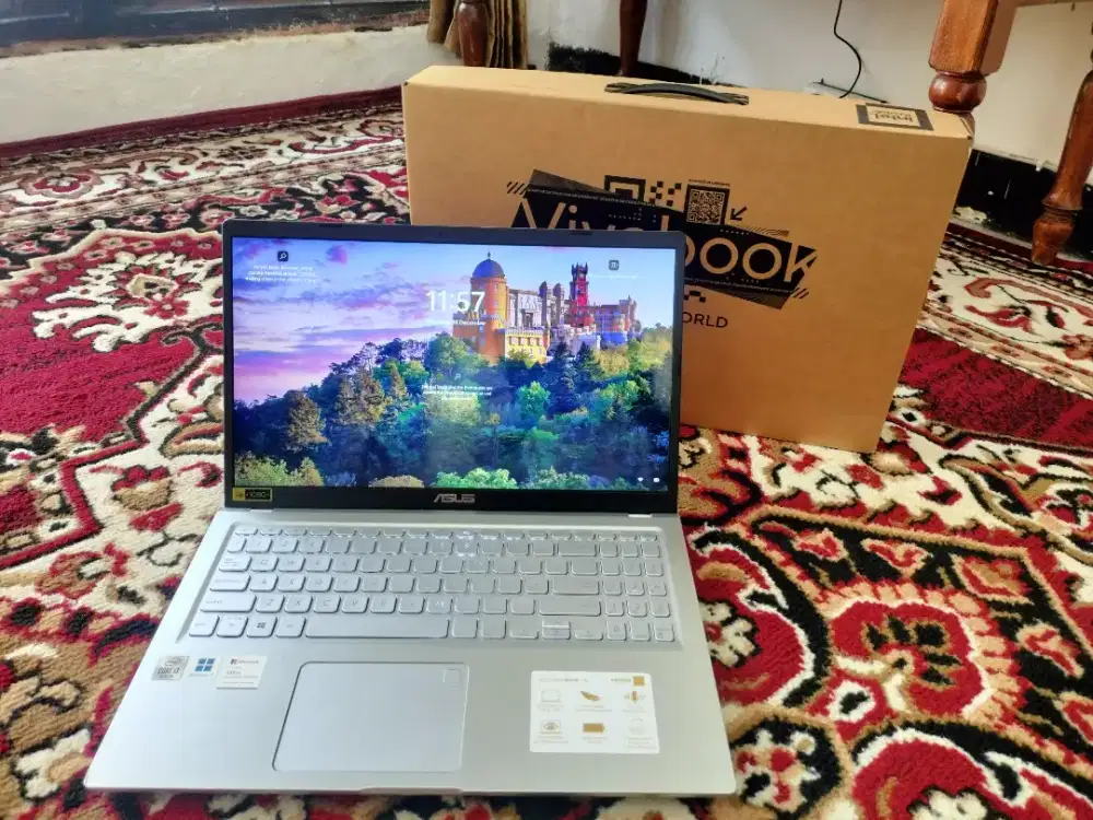 Asus Vivobook Core i3 Gen 10 SSD Keyboard Nyala Fullset Dus