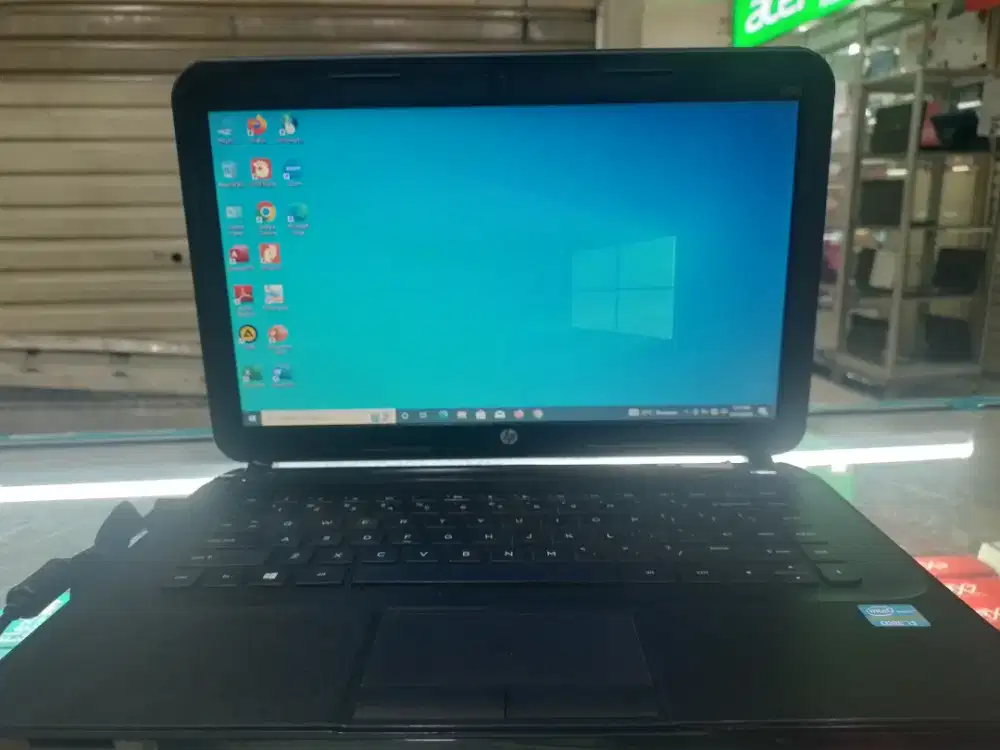 Laptop Hp 1000 intel core i3-3 ram 4gb
