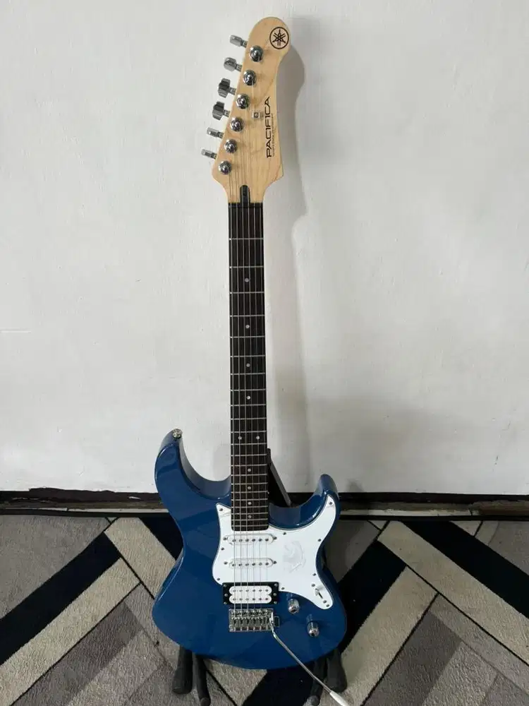 Gitar yamaha pacifica 112v original