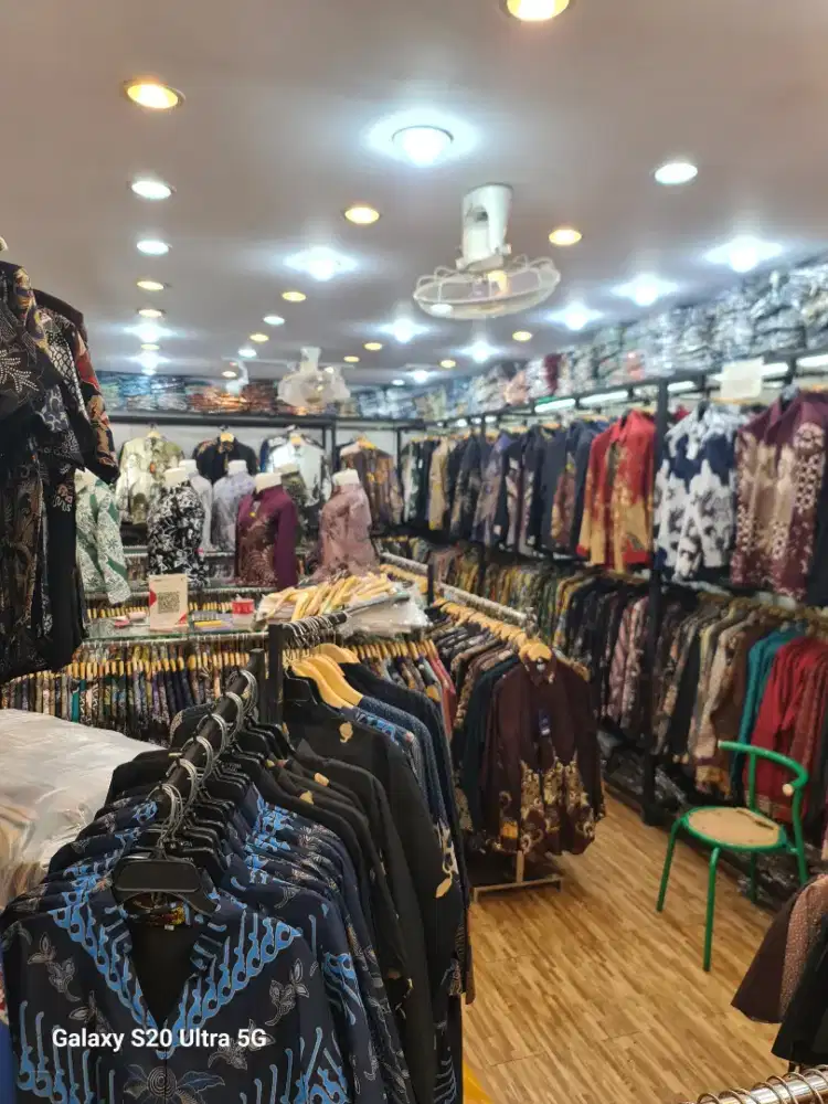 Dicari Karyawan Toko Baju Batik/Koko Pasar Beringharjo