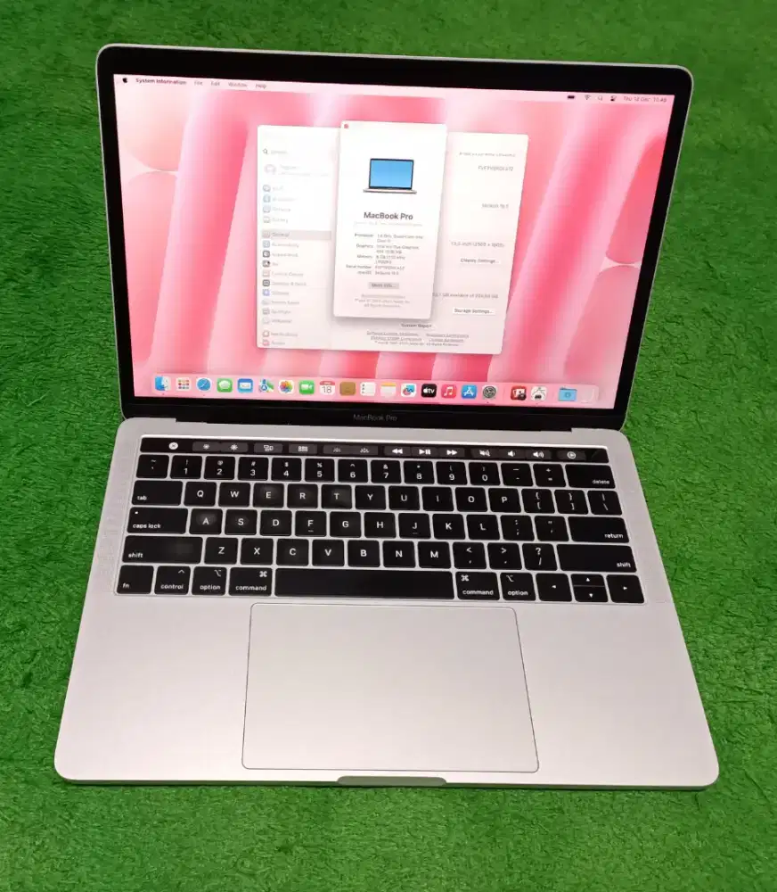 Apple MacBook Pro 2019 Intel i5 8/256 Silver Touchbar Murah