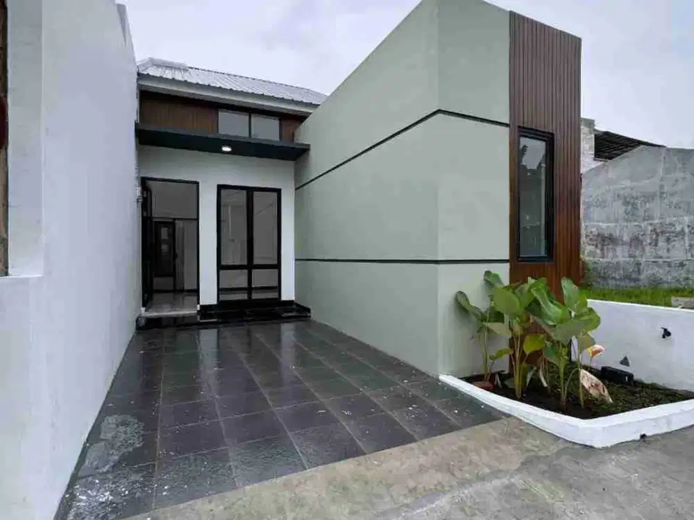 Rumah Terbaik di Cempaka Mewah lokasi strategis