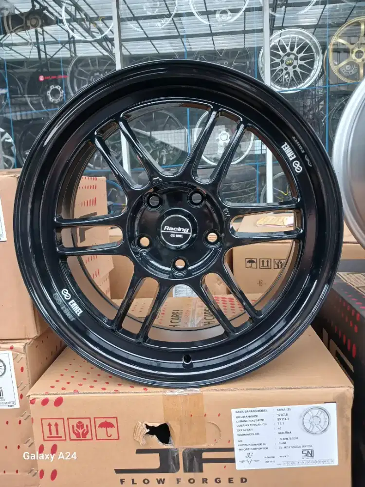 Enkei Rpf1 ring 17 lebar 7,5 pcd 5x114,3 ET 40 innova xpander