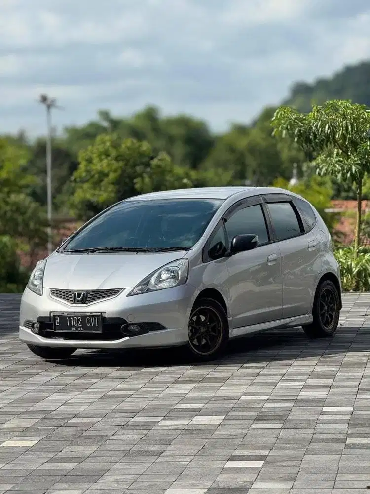 (DP 27JUTA) JAZZ RS 2009 MATIC