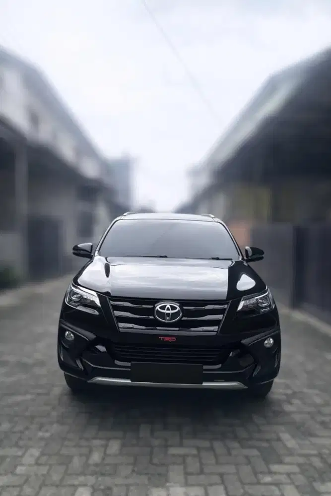 Dijual fortuner 2018 trd diesel