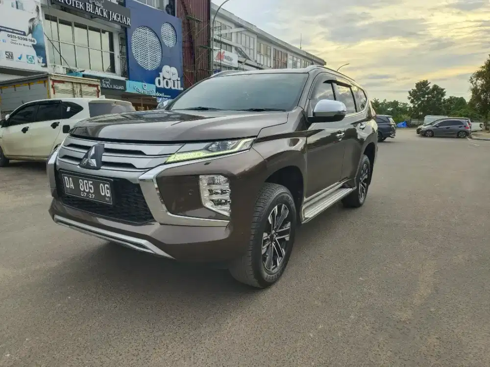 Pajero dakkar 4x2 tahun 2022