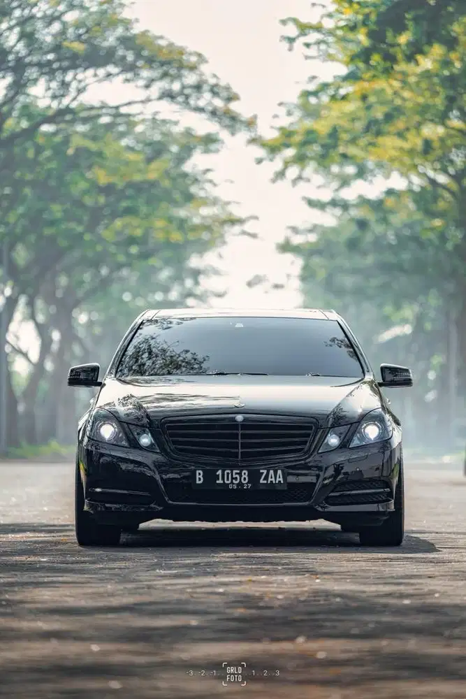 Mercedes Benz E 300 W212 2012 knalpot Trapesium Low km tgn 1