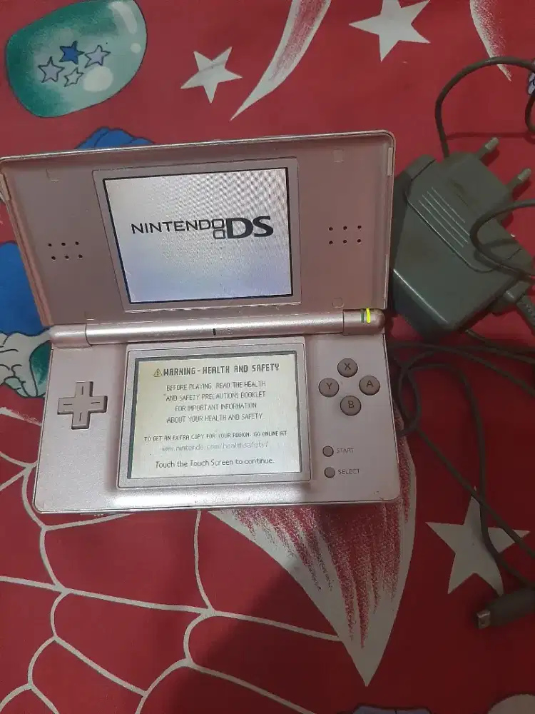 Nintendo nds lite normal minus tidak ada pen stylusnya saja