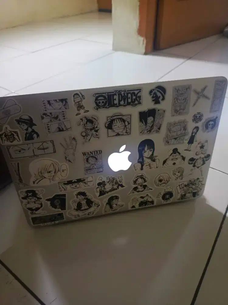 MacBook Air bekas pemakaian pribadi