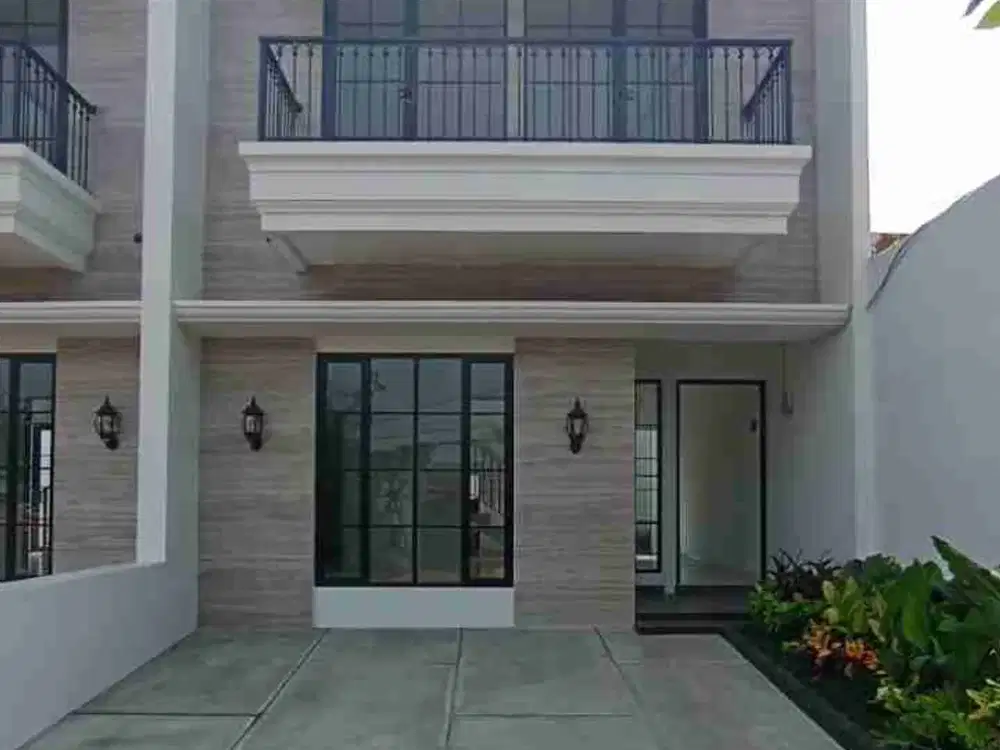 Townhouse Dekat pintu Tol jatiwaringin