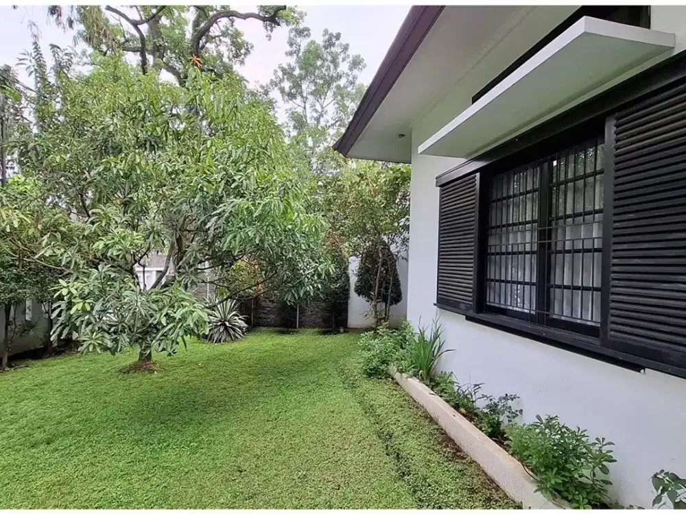 dijual rumah lux minimalis modrn jl cimanuk kota bandung lokasi strategis tengah kota full furnished siap huni cocok utk rumah tinggal atau usaha