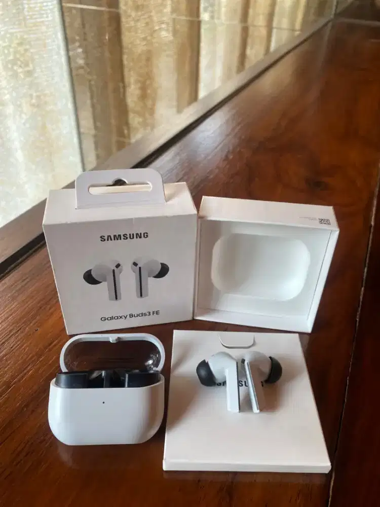 FOR SALE Galaxy Buds 3 FE