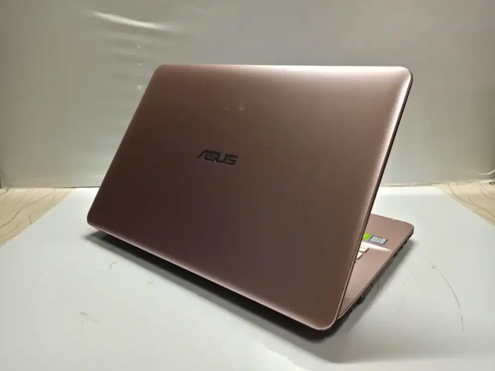 Laptop gaming /sekolah.. Asus Vivobook 14 X441UBR Core i3 Gen7 /12 GB