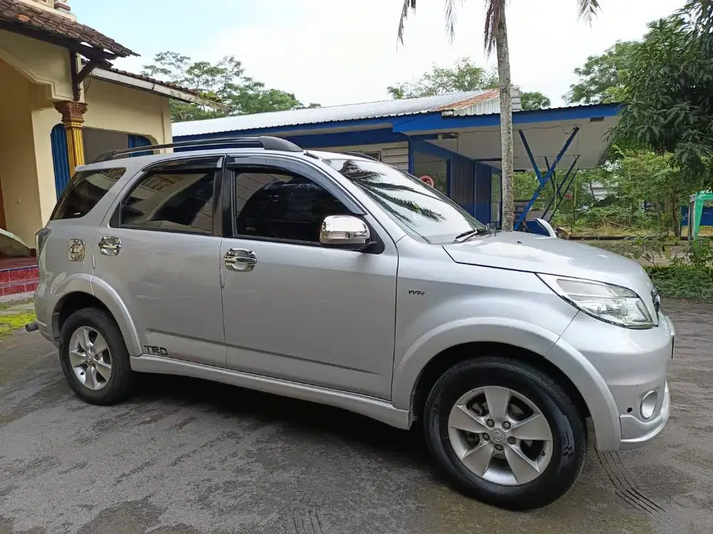 Toyota Rush 2012 Istimewa