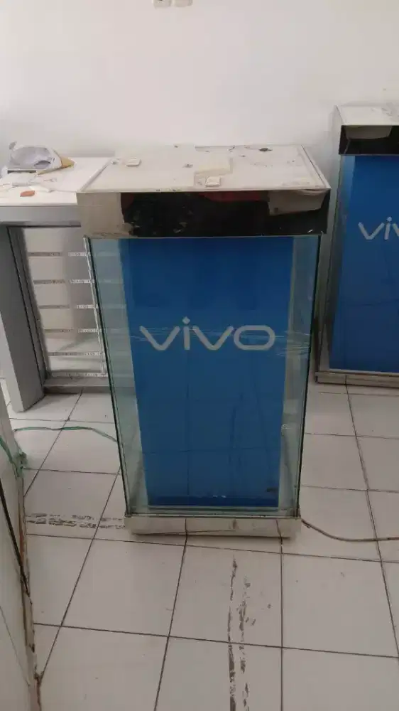 ETALASE HP VIVO BEKAS DISPLAY BARANG MULUS, HARGA NEGO