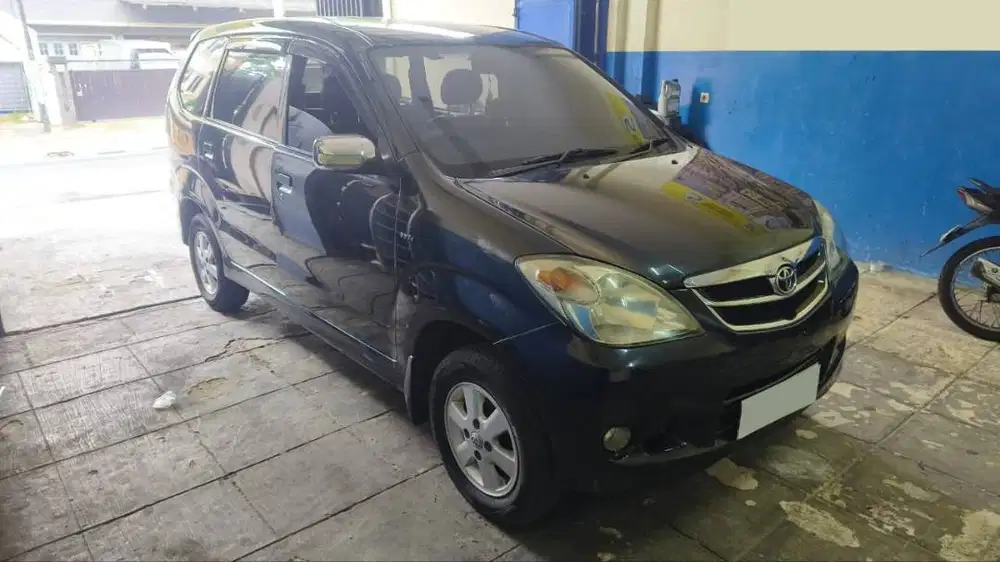 TOYOTA AVANZA MATIC SEHAT BUGAR, JUAL BU !! HARGA NEGO DITEMPAT