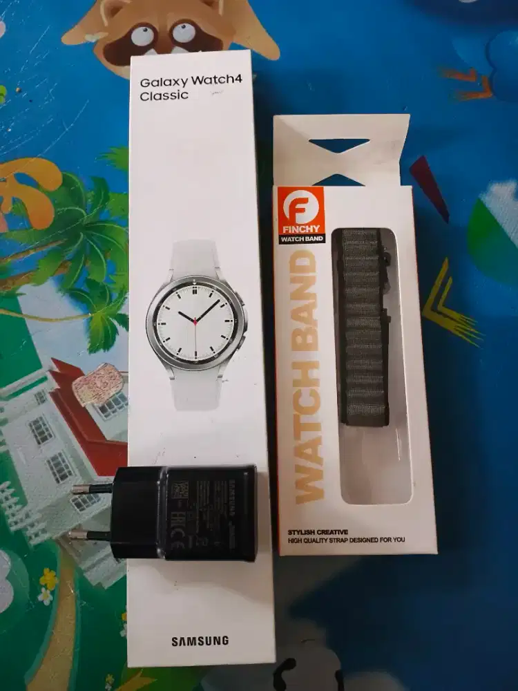 Samsung Galaxy Watch 4 Classic Bluetooth (42mm) - Silver