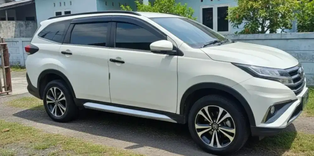 Daihatsu Terios 1.5R deluxe metic 2020