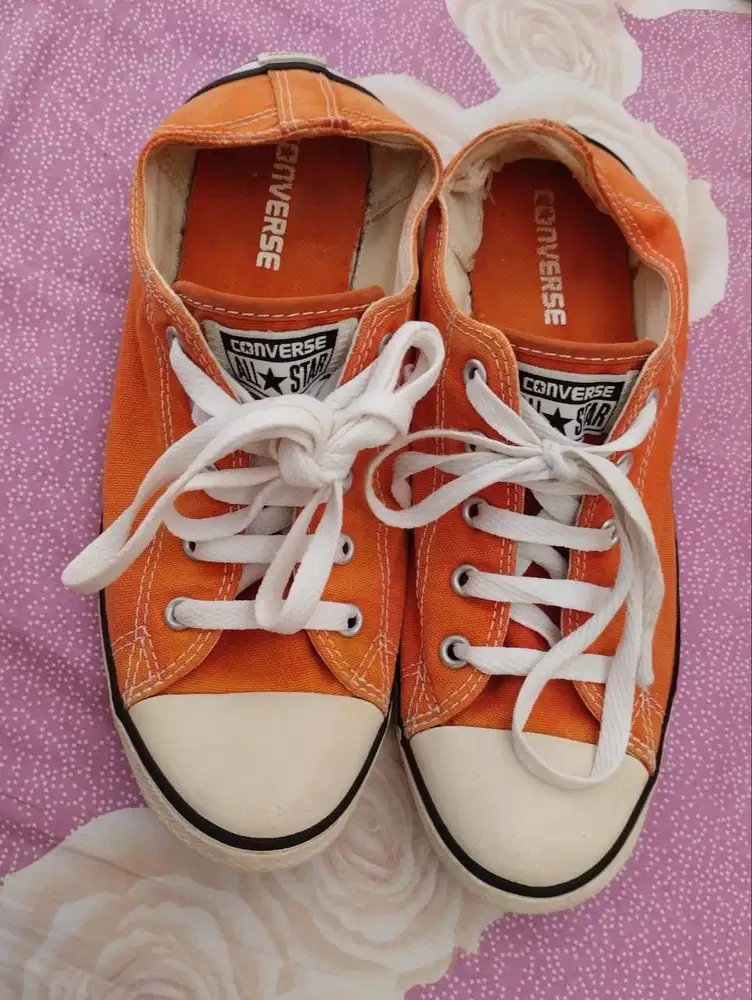 Sepatu Converse All Star Preloved