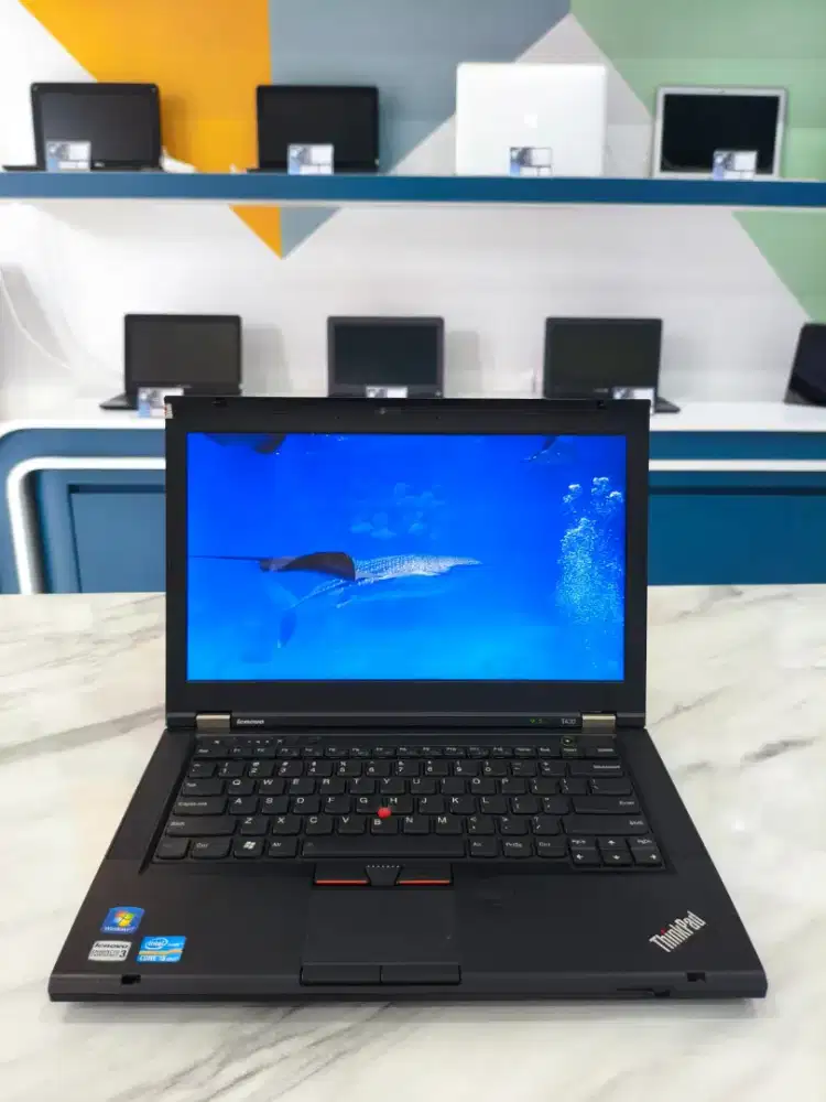 (L32) Laptop Lenovo |Editing|16GB| 256Gb |14inch |aplikasih siap pakai