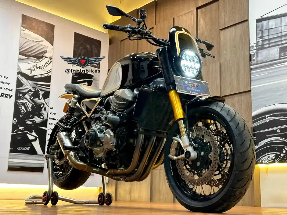 Kawasaki Z800 Custom