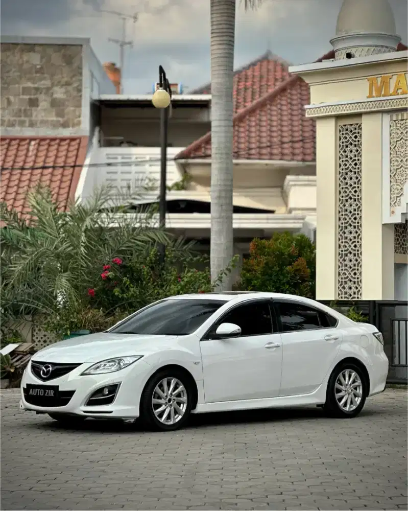 Mazda 6 2.5L AT 2012