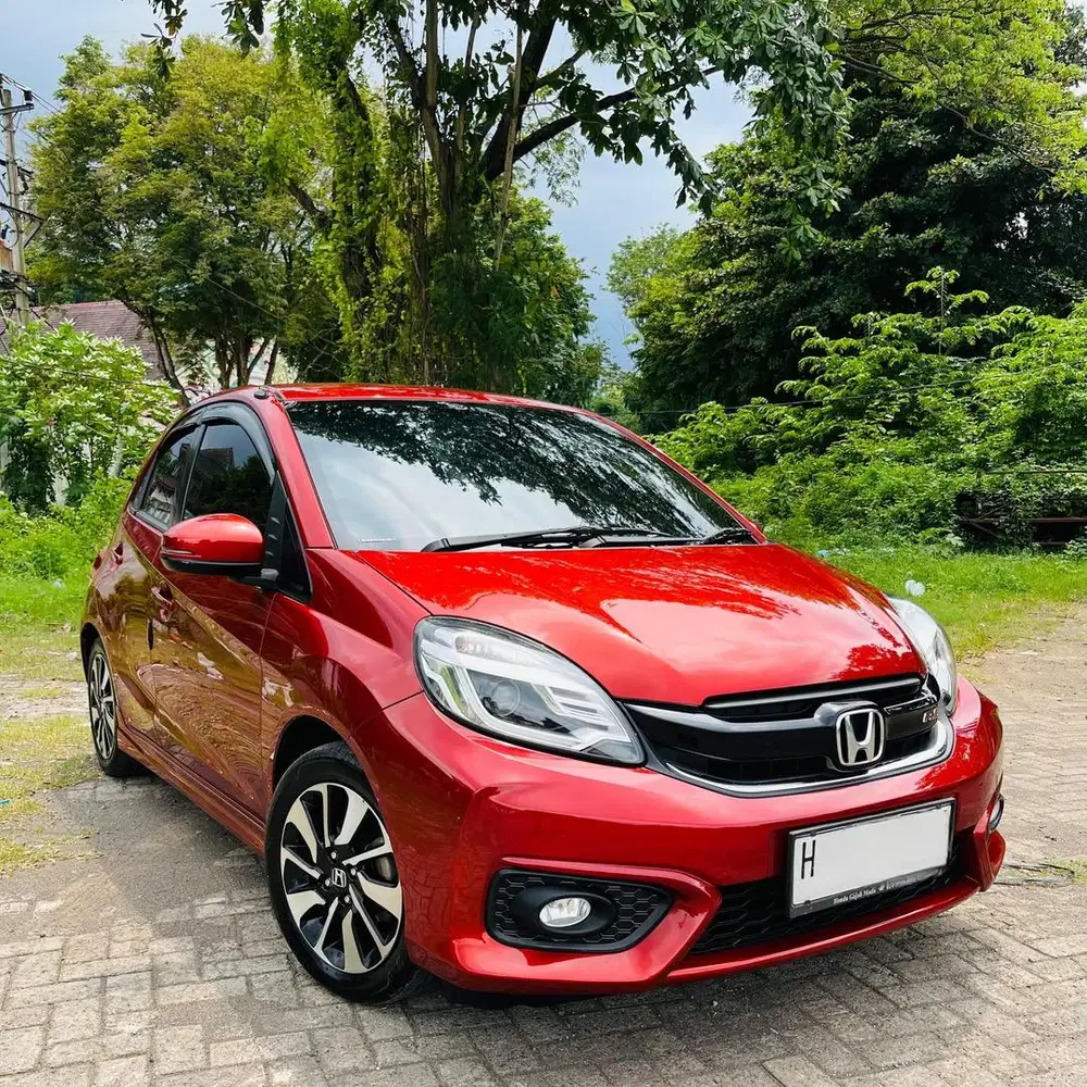 LOW KM !! Honda BRIO RS CVT 2017