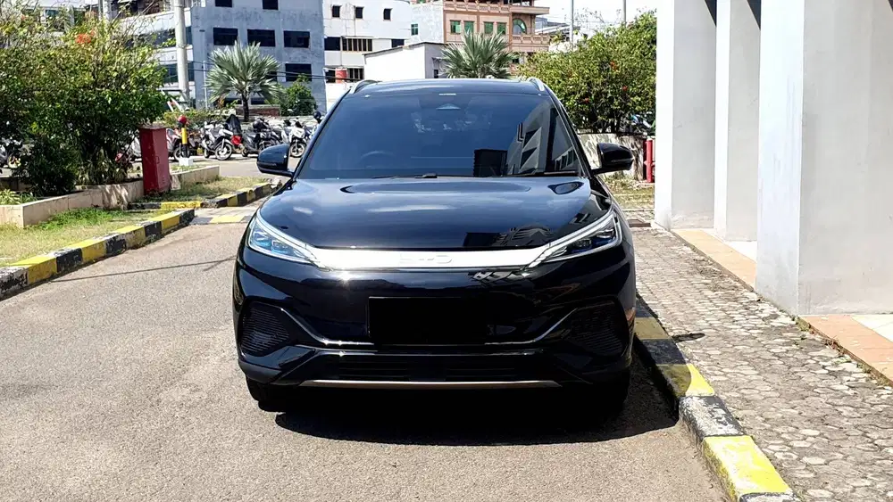 BYD Atto 3 Superior AT Hitam NIK 2024 Like New Low Km Record Garansi