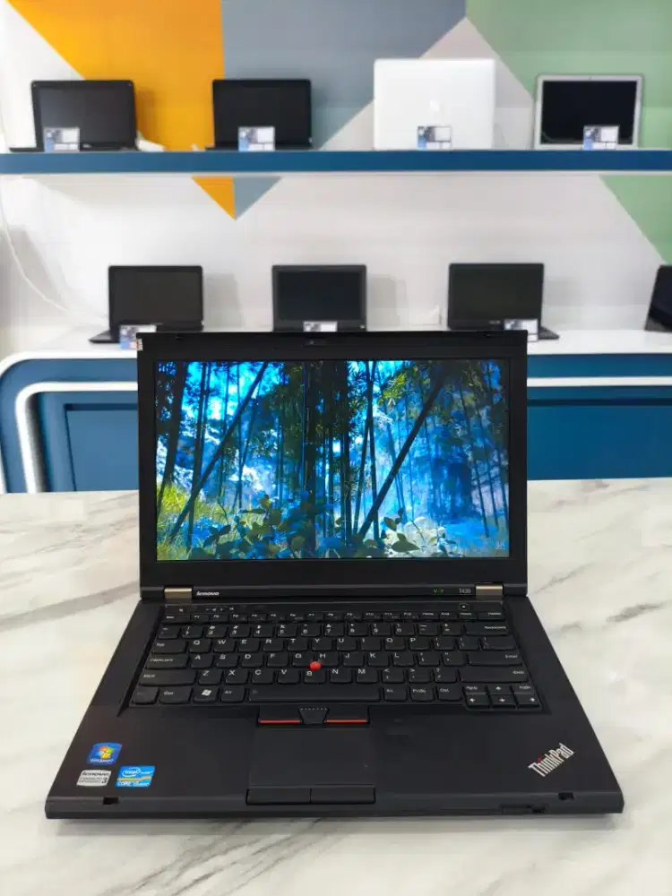(L32) Laptop Lenovo |Geming|16GB| 256Gb |14inch |aplikasih siap pakai