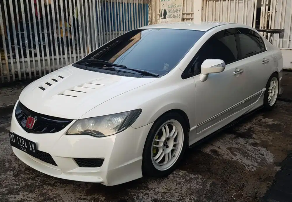 Honda Civic 2010 Bensin