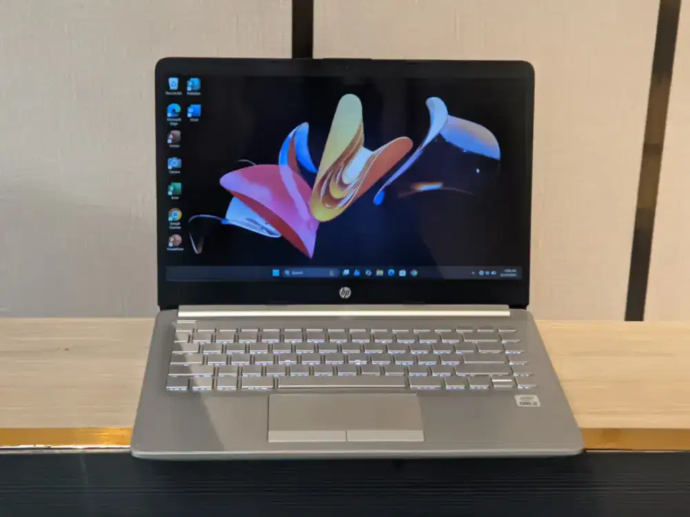 Laptop Hp 14s-cf2xxx i3 Gen 10 Ram 4 GB SSD 512 GB