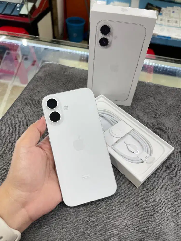 Iphone 16 128 White like New Open Box Ibox On 08/12/2026 bh100%