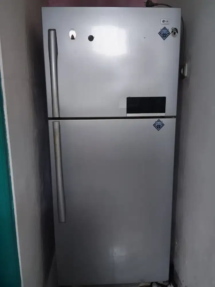 Dijual Kulkas Super Besar LG