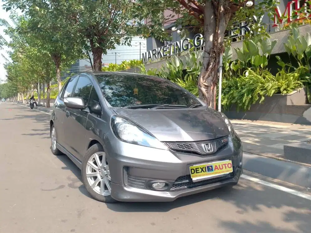 (KM40000)HONDA JAZZ RS AT 2014 NIK 2013 ISTIMEWA KM RENDAH