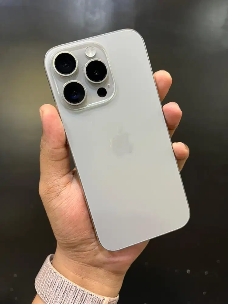 iPhone 15 Pro 256 GB iBox