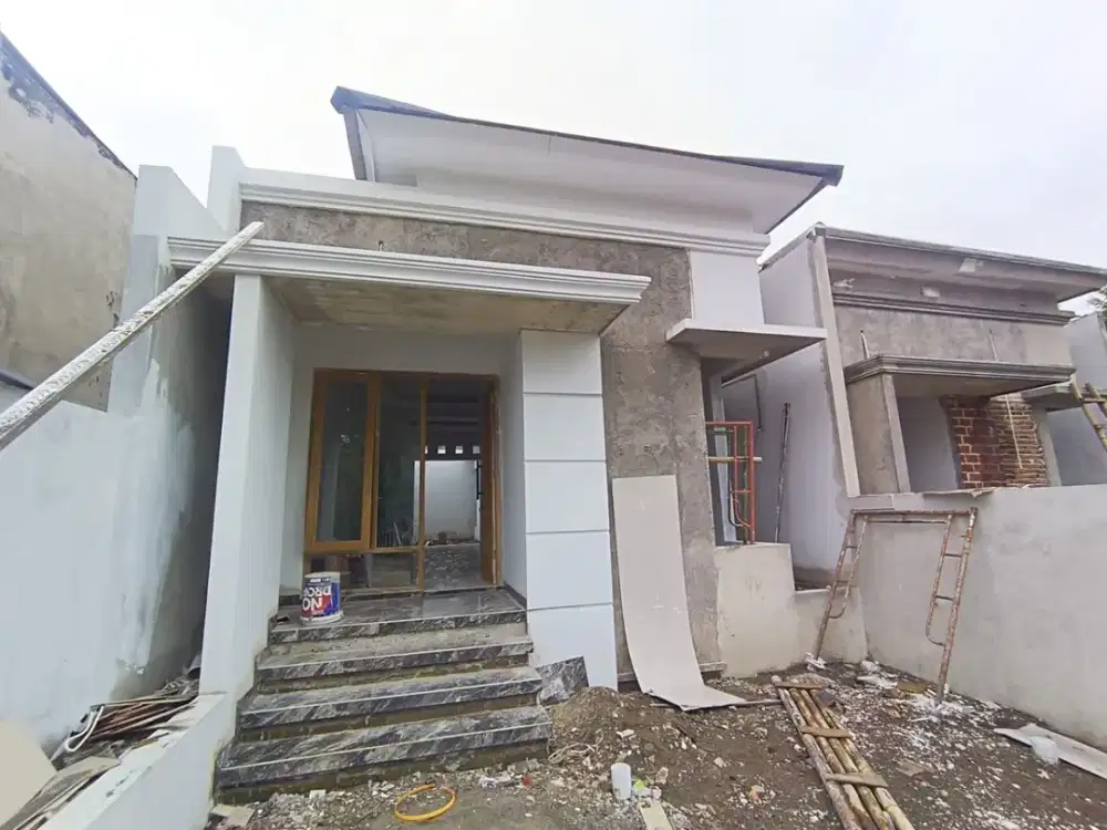 PROMO! Harga 800 Jt-an Free Canopy dan Pagar Hunian Modern Timur Jakal KM 10