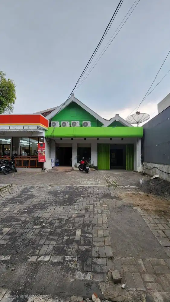 DISEWA KOMERSIAL AREA COCOK UNTUK USAHA TAMAN BUNGKUL INCLUDE MEJA BAR