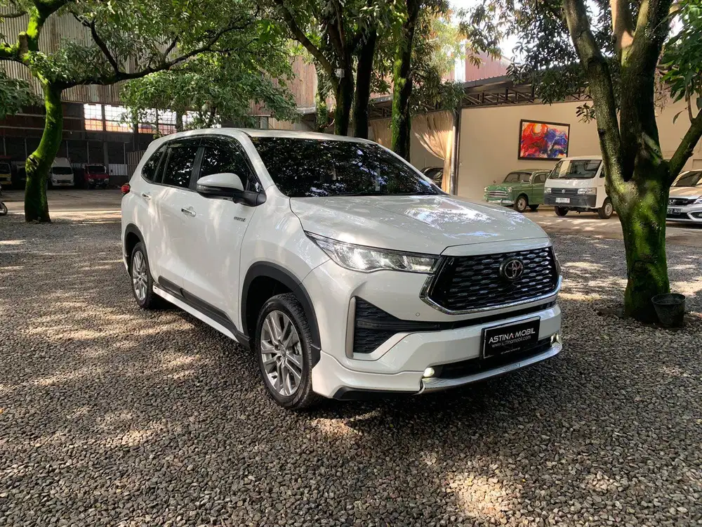 TOYOTA KIJANG INNOVA 2.0 Q HV TSS Matic CVT ZENIX 2023 TYPE TERTINGGI