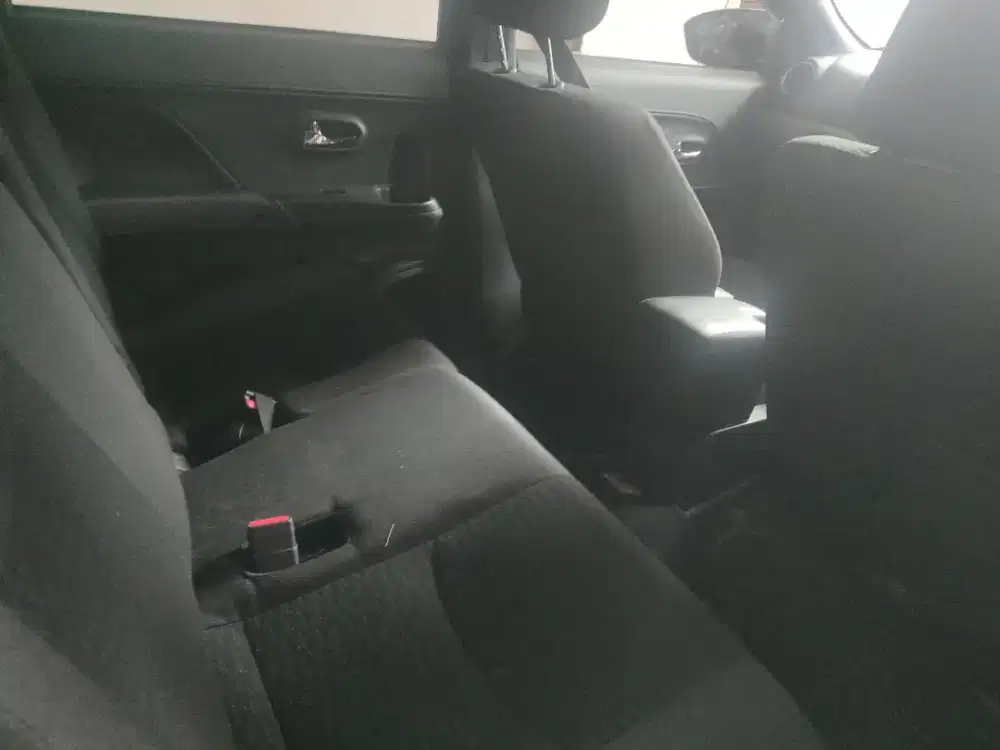 Mobil Toyota Rush tahun 2024 Manual GR Sport