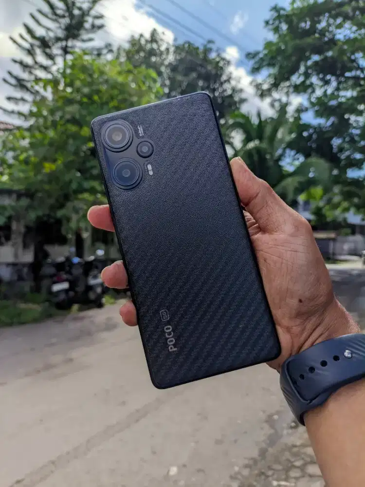 Poco F5 5G ram 8/256GB lengkap norma mulus