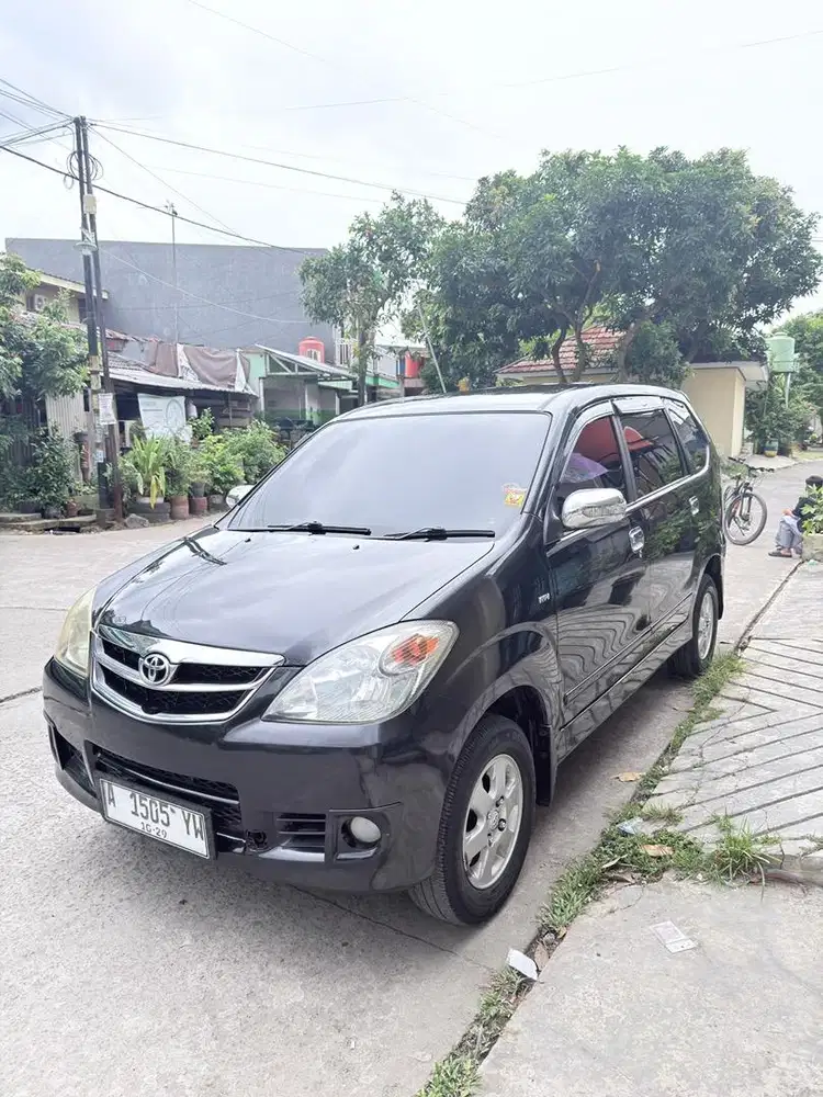 Avanza G matic 2011