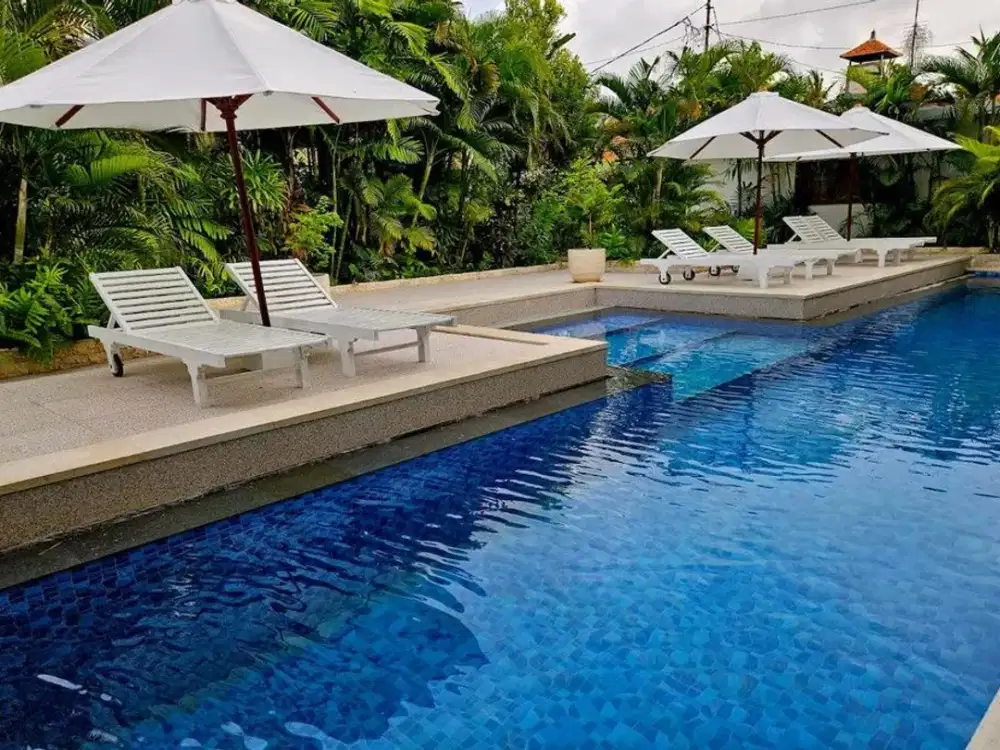 LEASEHOLD | RENOVATED 4-BEDROOM LUXURY VILLA IN PRIME SEMINYAK