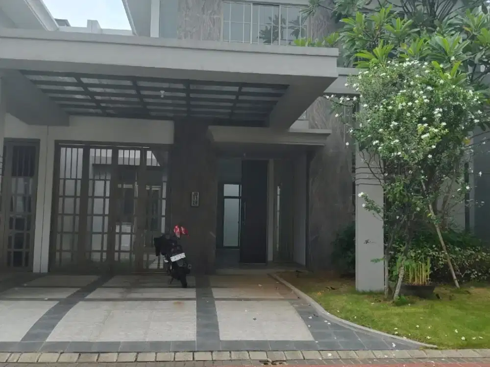 Dijual rumah 2 lantai Perumahan Grand Pakuwon, Surabaya Barat