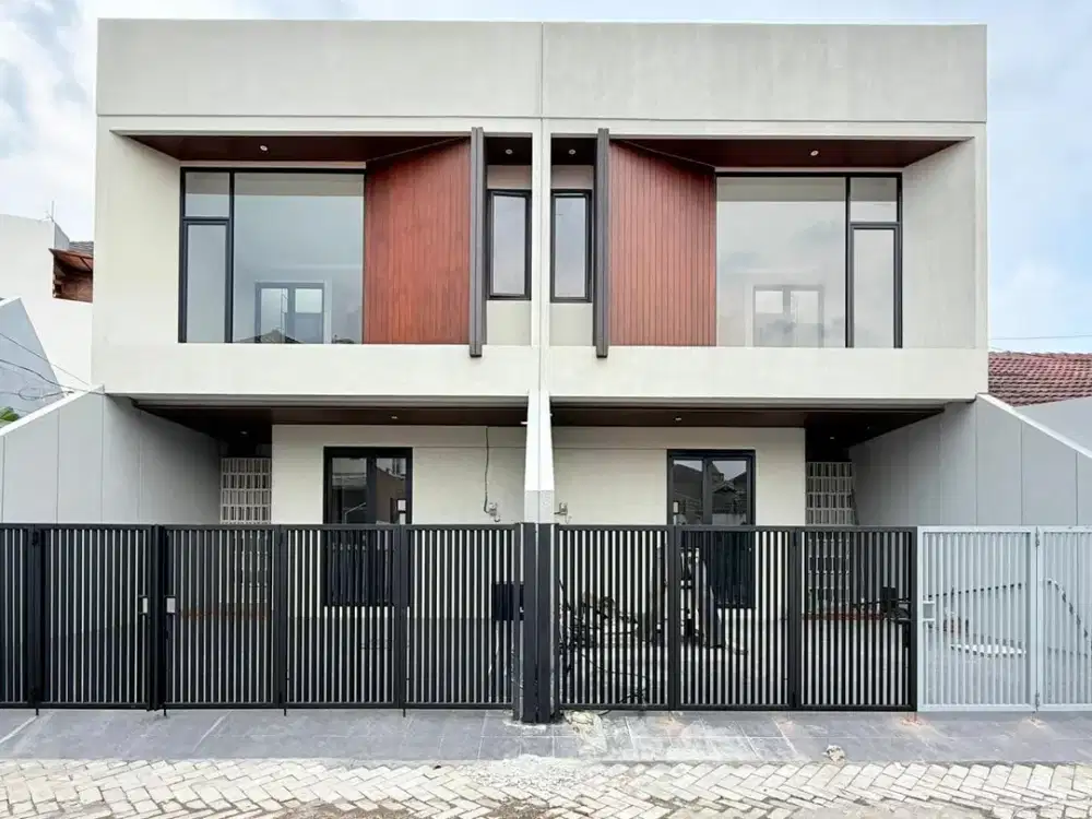 Rumah Baru, Lokasi Strategis dan One Gate di Klampis, Surabaya