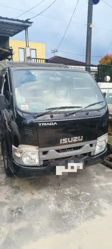 Isuzu traga black edition 2025