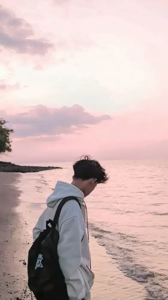 Saya sedang mencari kerja di warkop