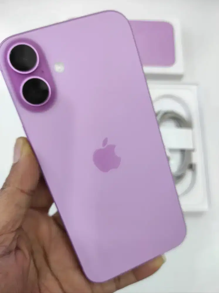 Iphone 16 bassic 256 
Garansi Resmi 
Bh 96%
Mulus 98%
Fulset original