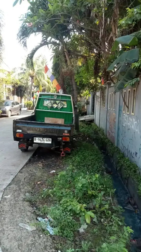 Mobil .Mitsubishi Colt 2008